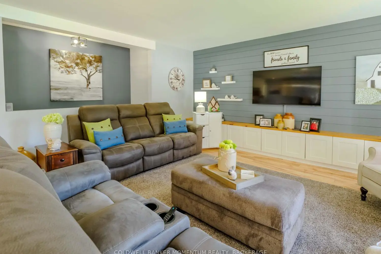 7 Irving Court photo 5