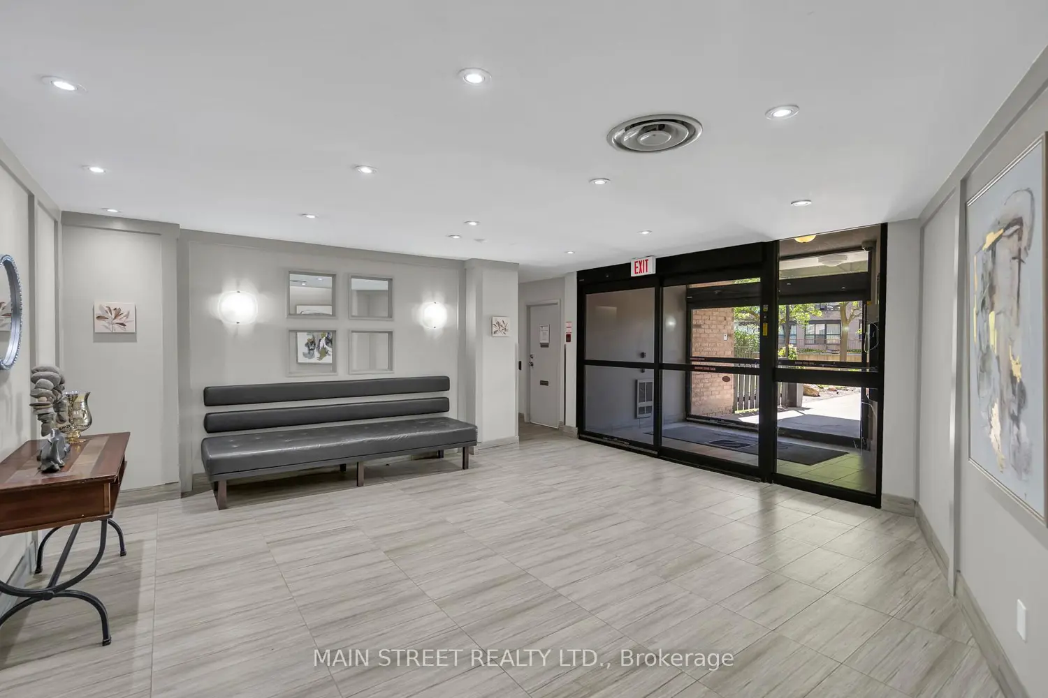 260 Davis Drive 1008 photo 4