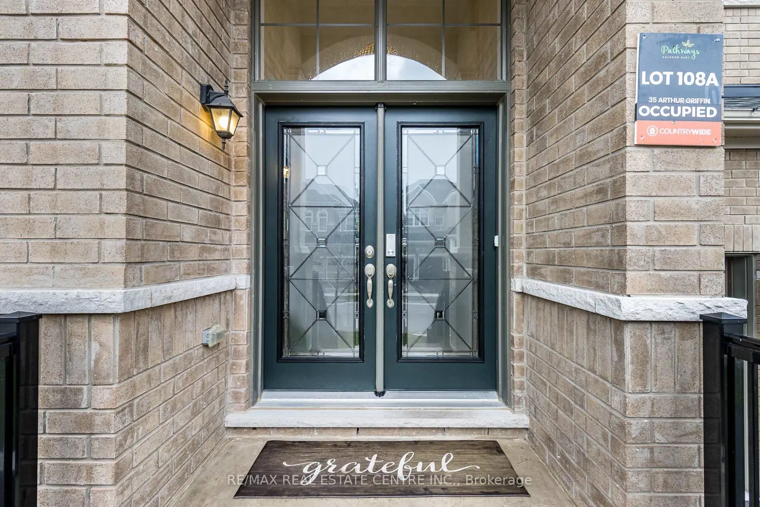 35 Arthur Griffin Crescent