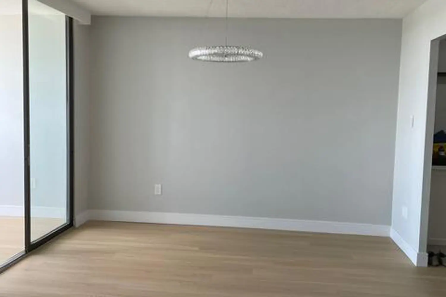 75 Emmett Avenue 1712 photo 5