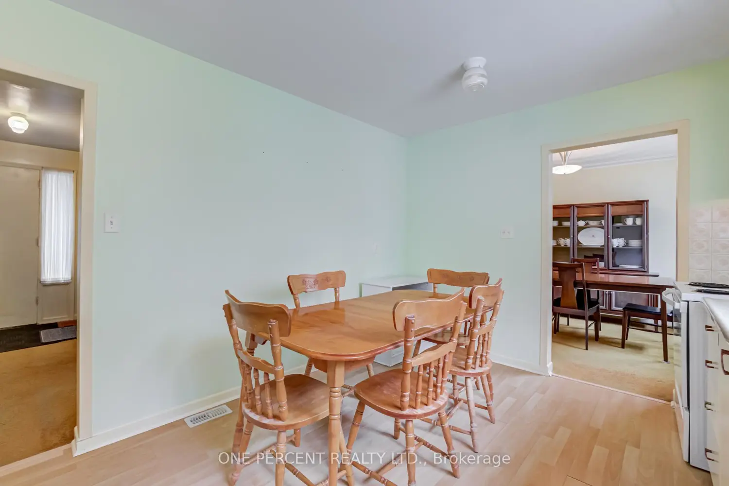 79 Grandview Avenue photo 4
