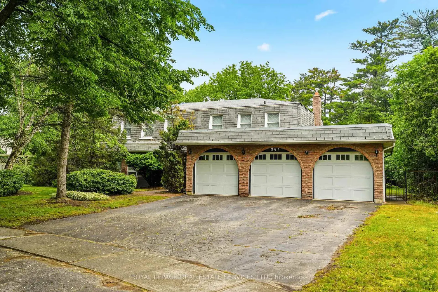 251 Dolphin Court