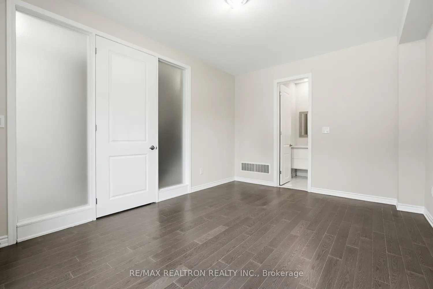 77 Casely Avenue photo 5
