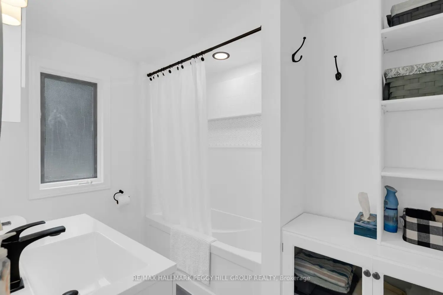 3 Earldom Boulevard photo 5