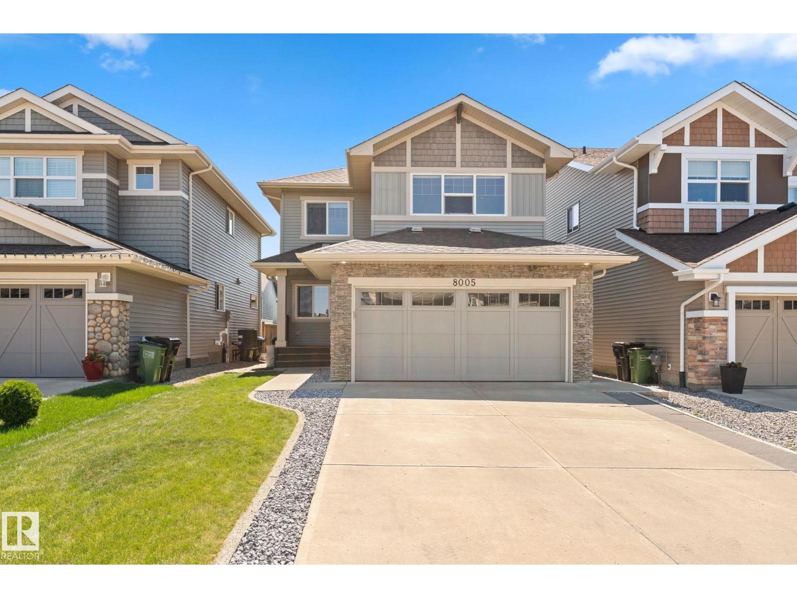 8005 Evans Crescent NW, Edmonton, AB, T6M0T7 photo 2