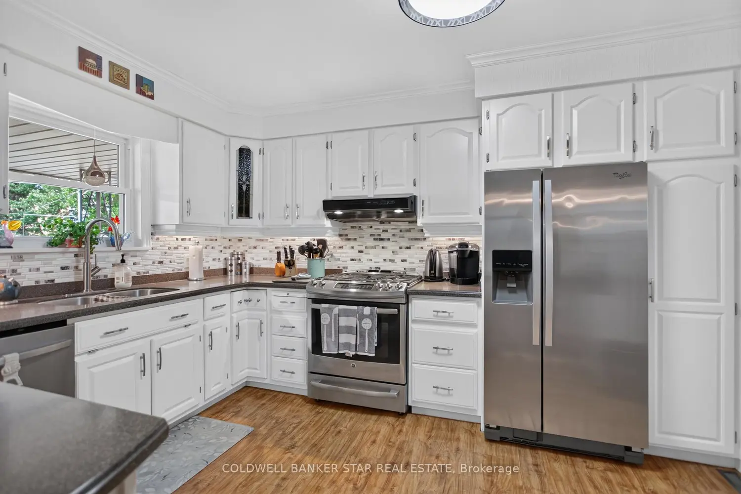 11047 Miller Road photo 4