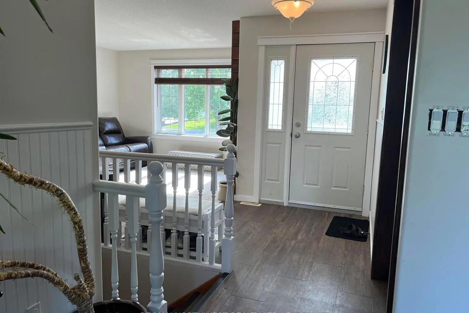 8 Maple Place photo 5