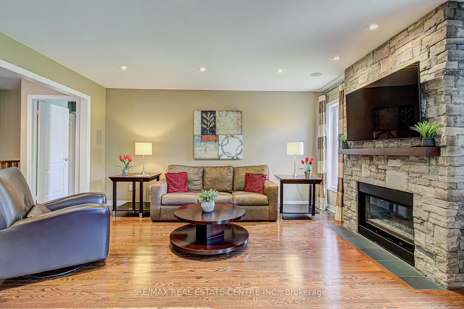 11 Fairvalley Street photo 3