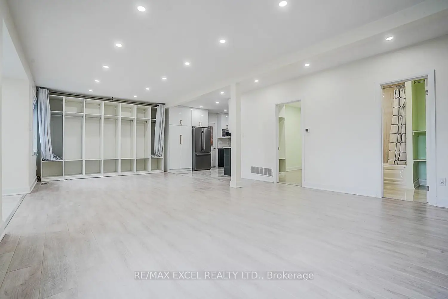 12986 Highway 48 photo 5