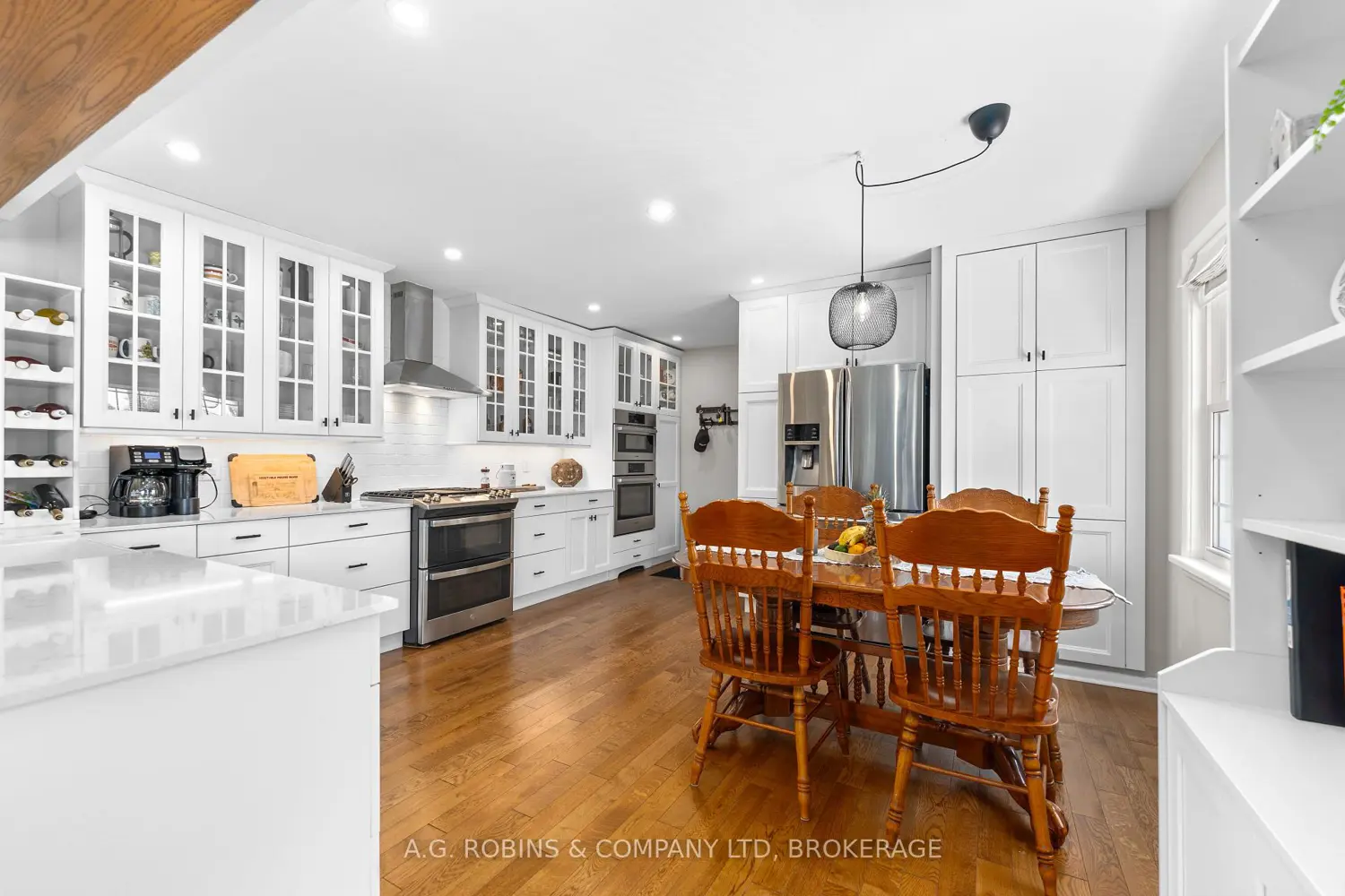 178 Rosemount Avenue photo 4