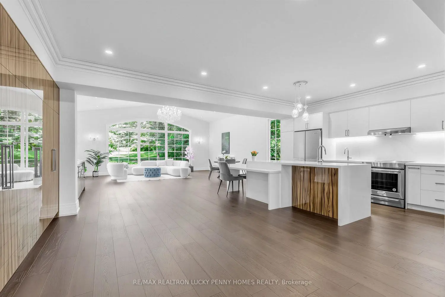 35 Cachet Parkway photo 3