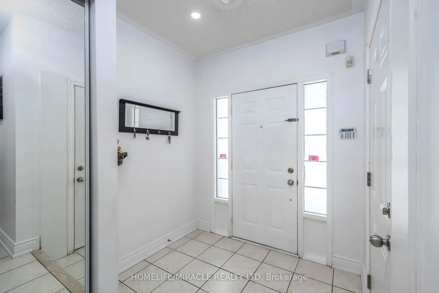 17 Baha Crescent photo 2
