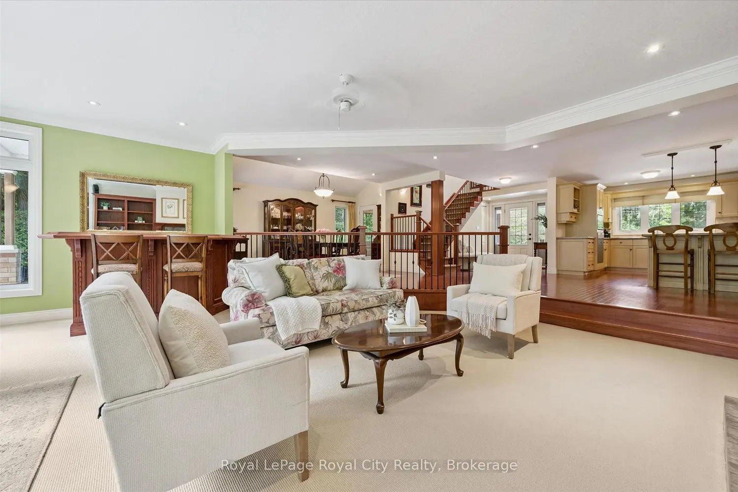 135 Hume Road photo 5
