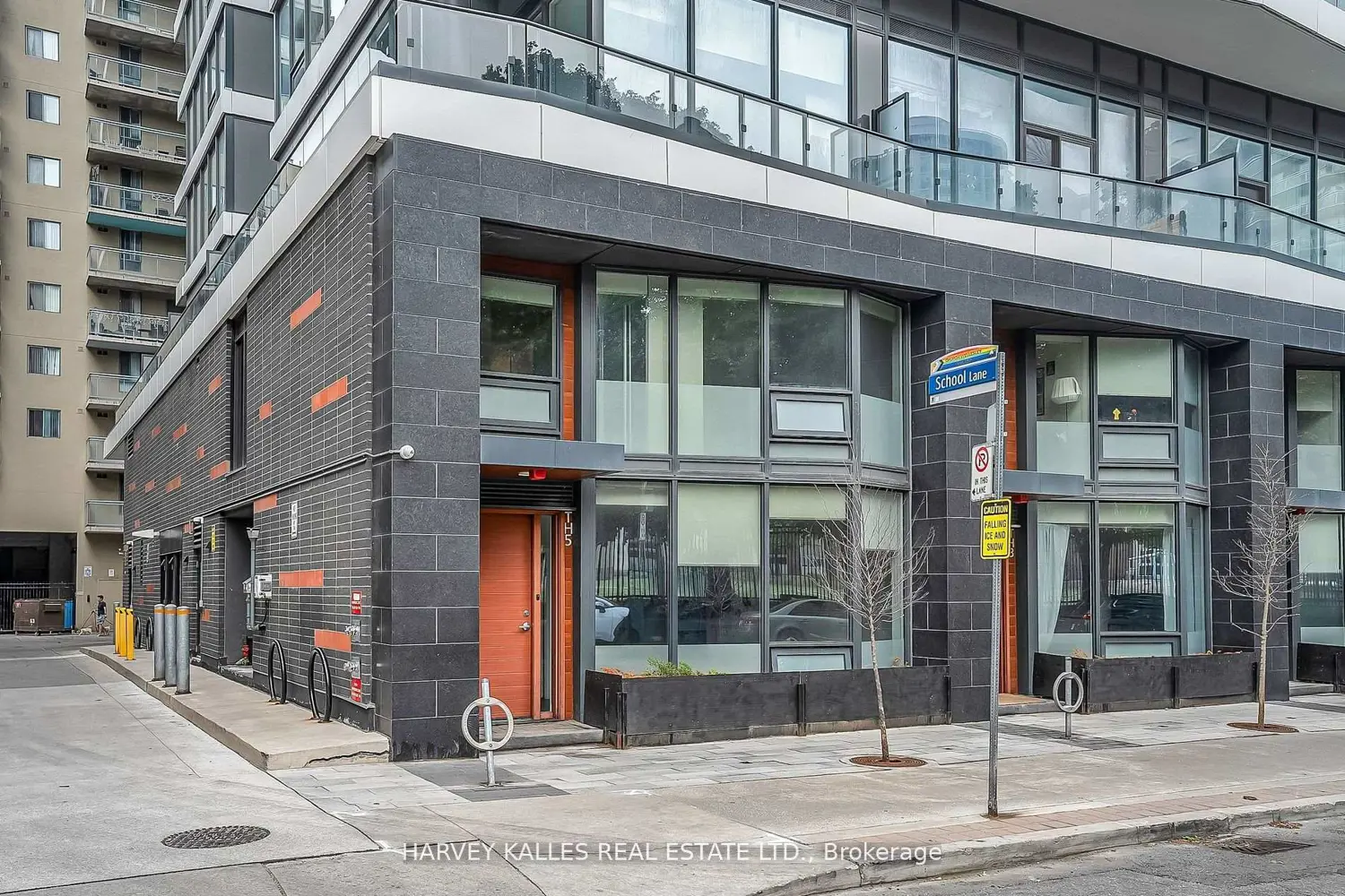 85 Wood Street Th5