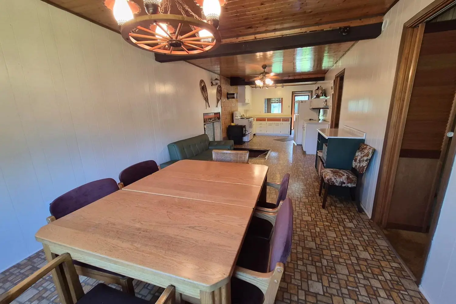 8 Jackfish Lake Road photo 4