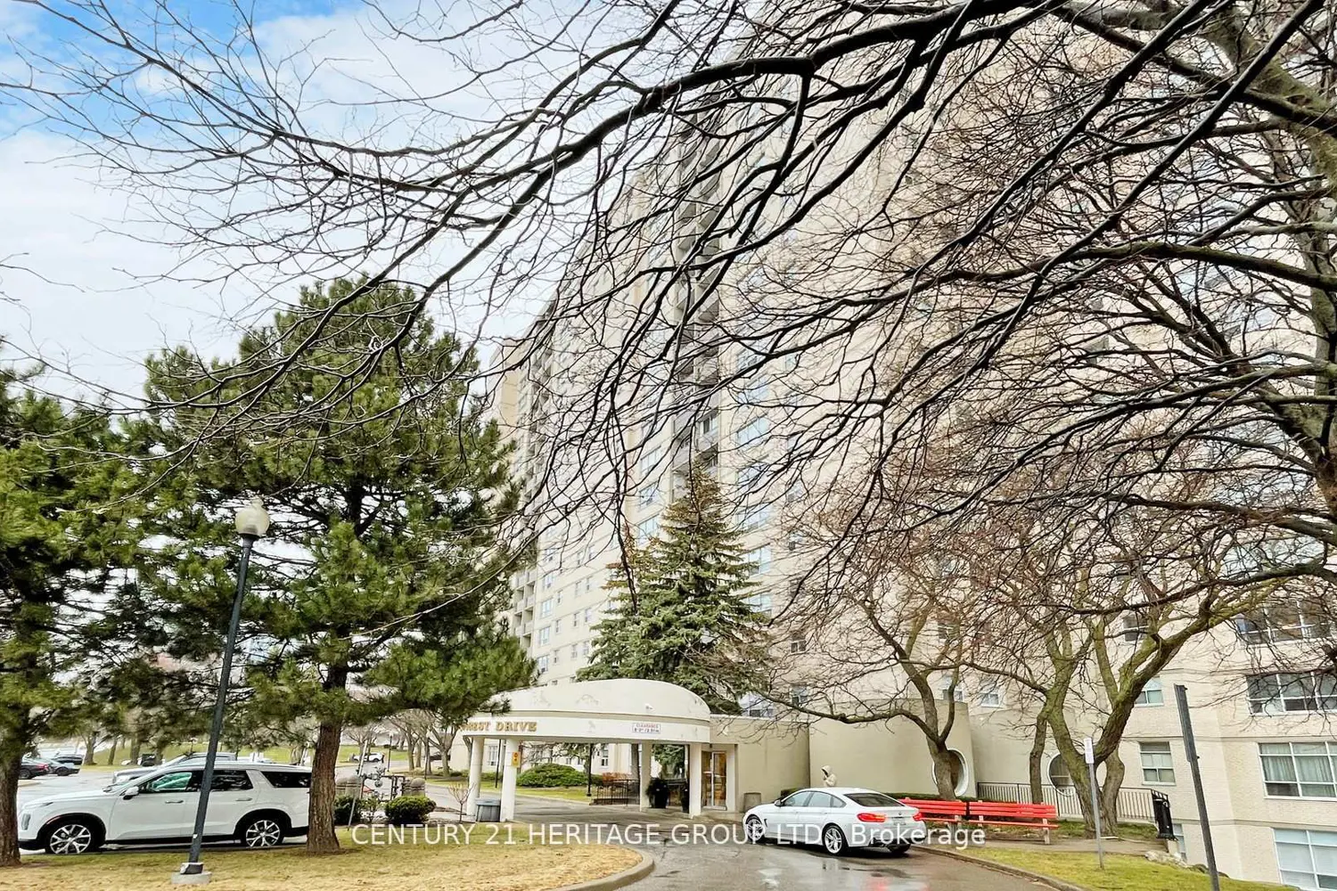 5 Parkway Forest Drive 409 photo 2