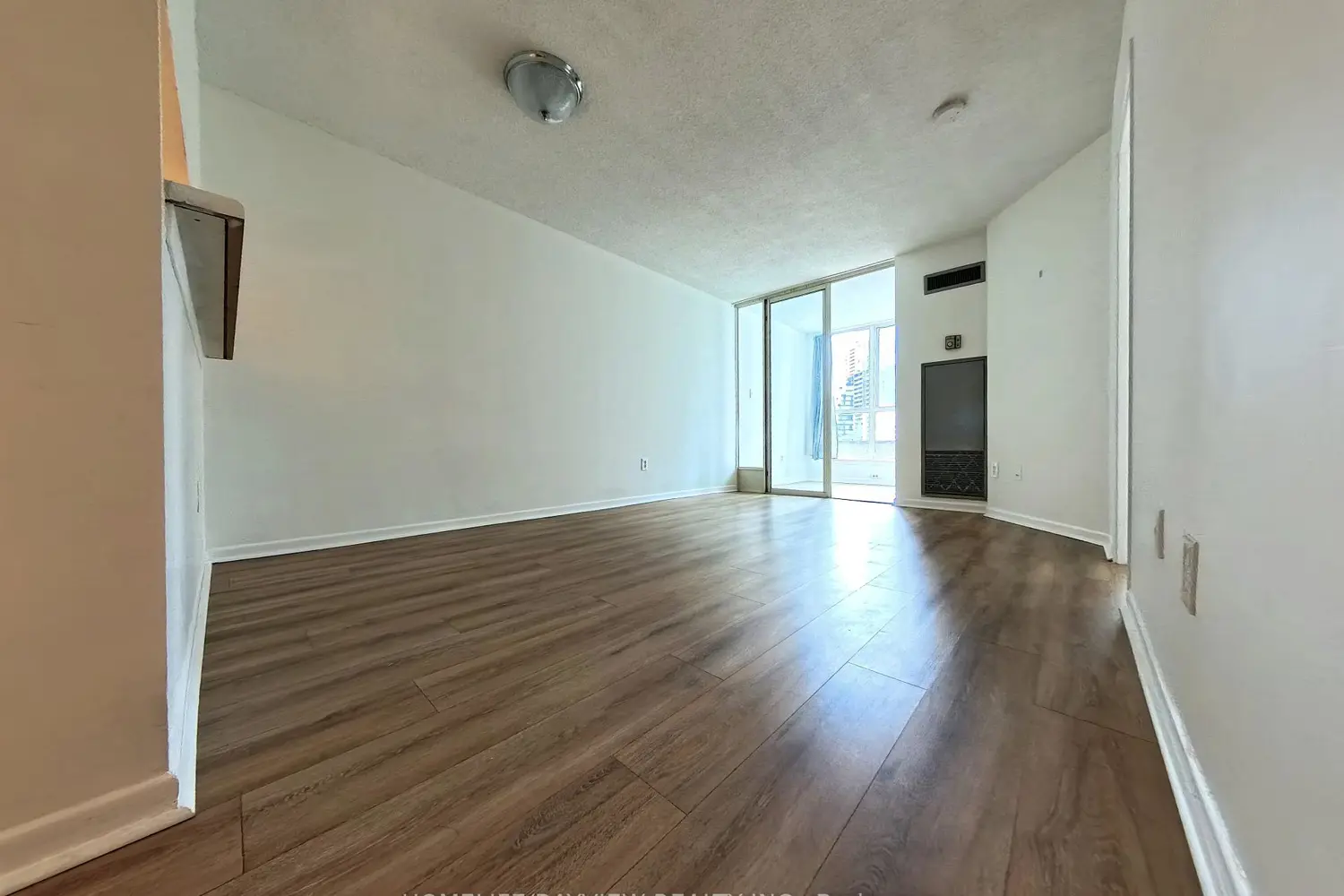 44 St Joseph Street 607 photo 4