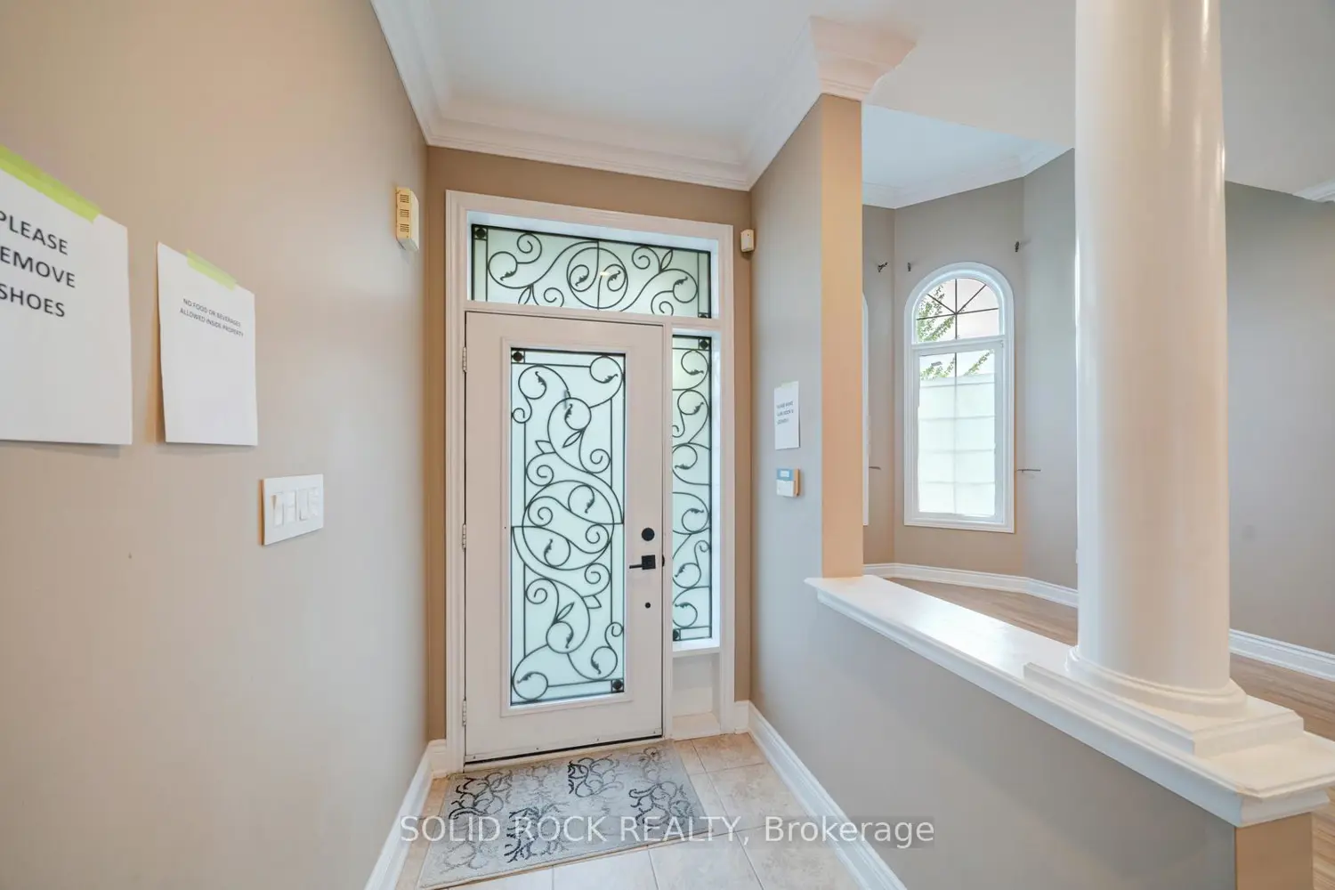32 Albert Roffey Crescent photo 2