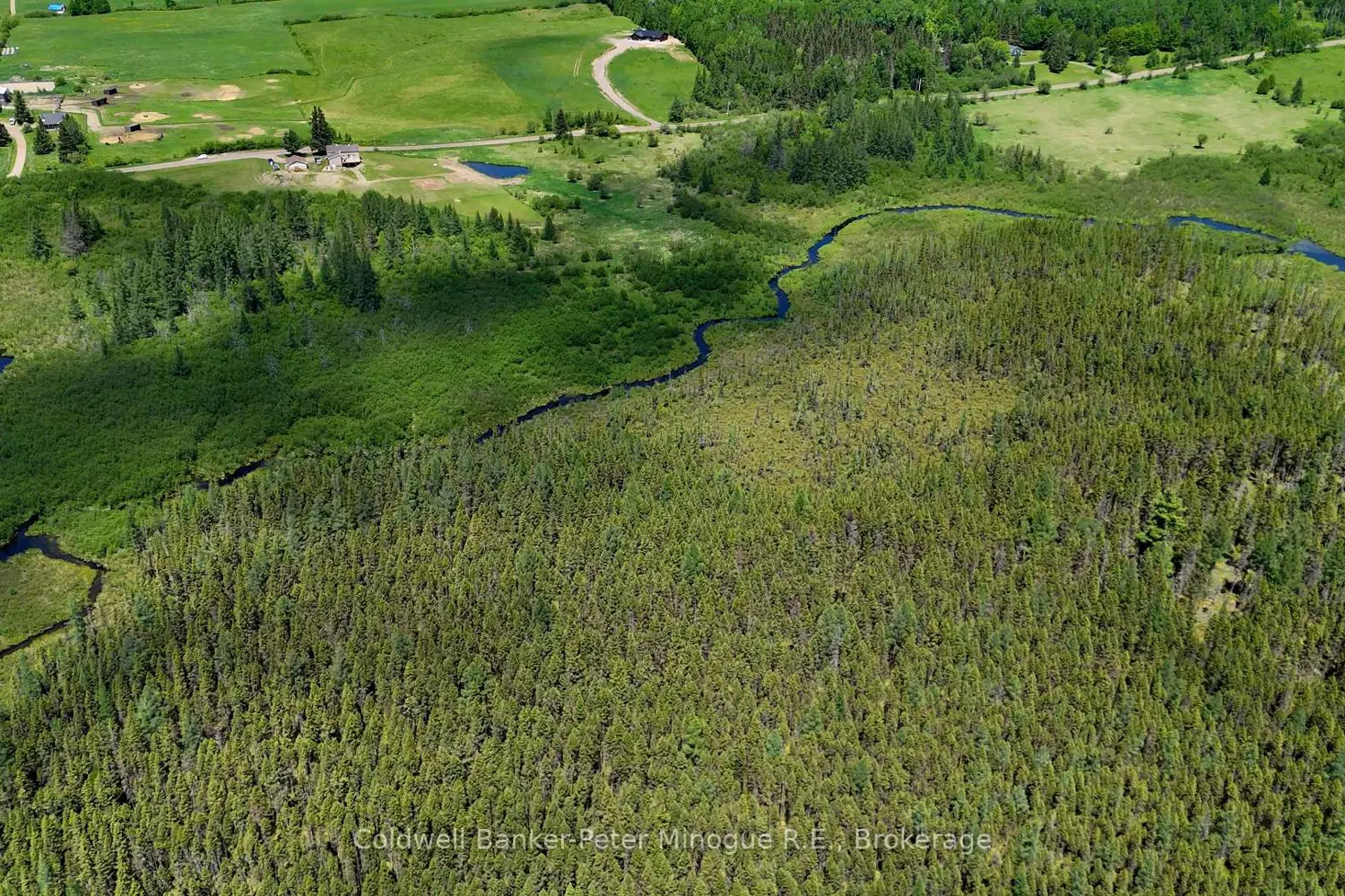381 Wasing Road photo 2