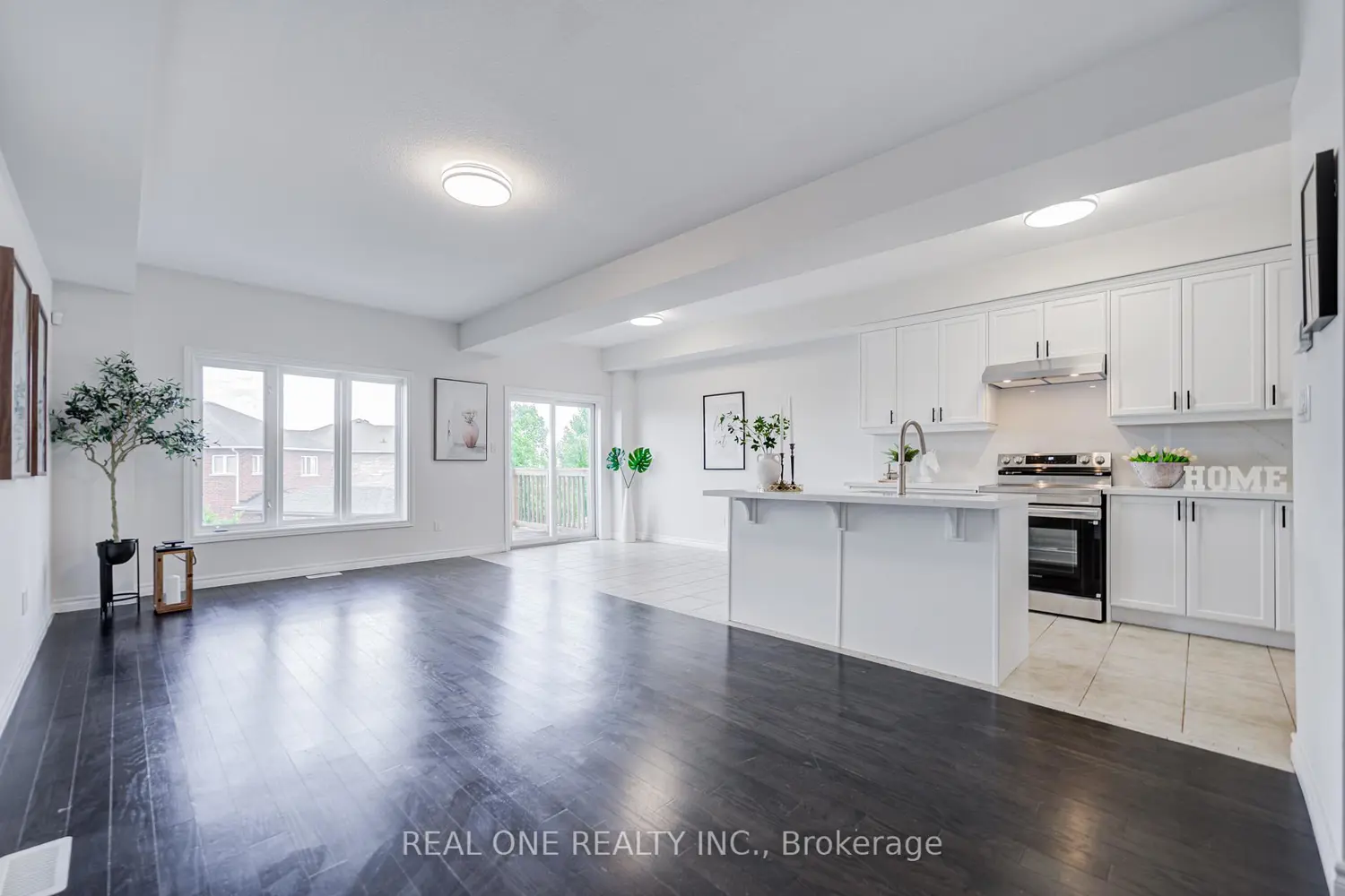 76 Vinton Road photo 2