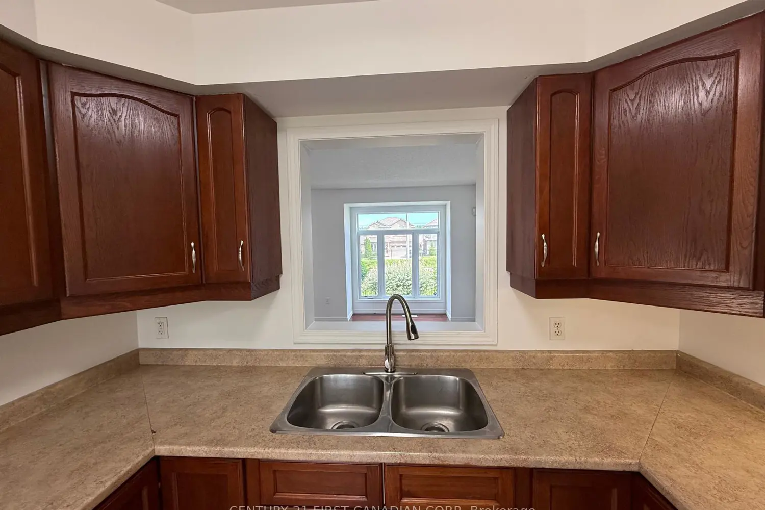 1600 Mickleborough Drive 52 photo 5