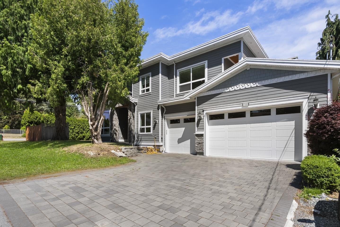 1580 Chestnut Street, Surrey, BC, V4B 3H2