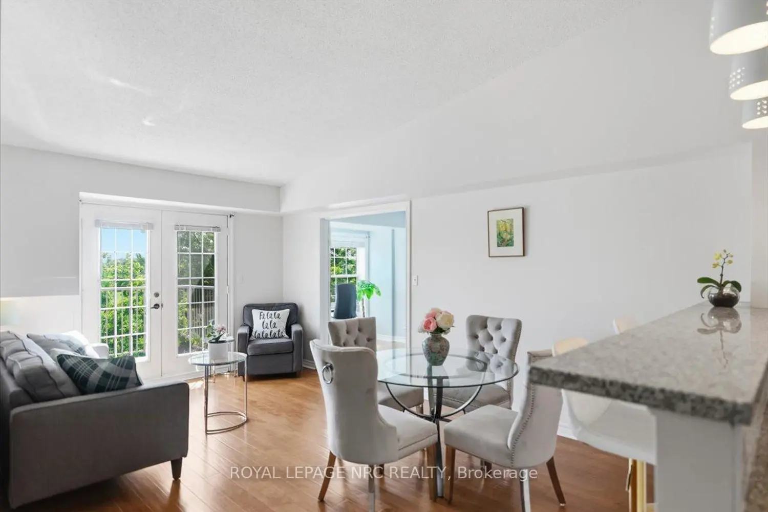 1450 Bishops Gate 409
