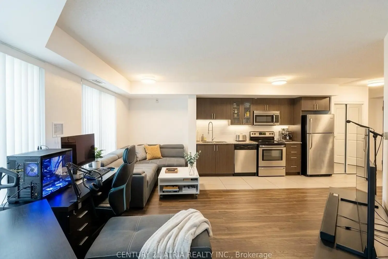 75 Norman Bethune Avenue 310