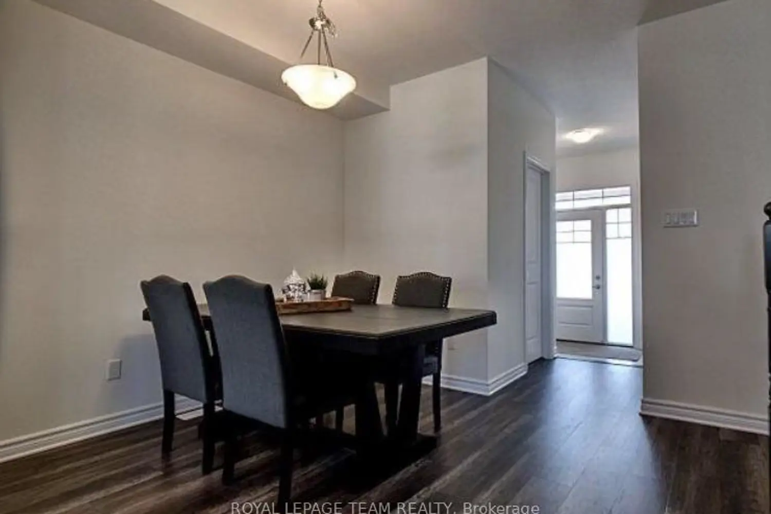 195 Kimpton Drive photo 3