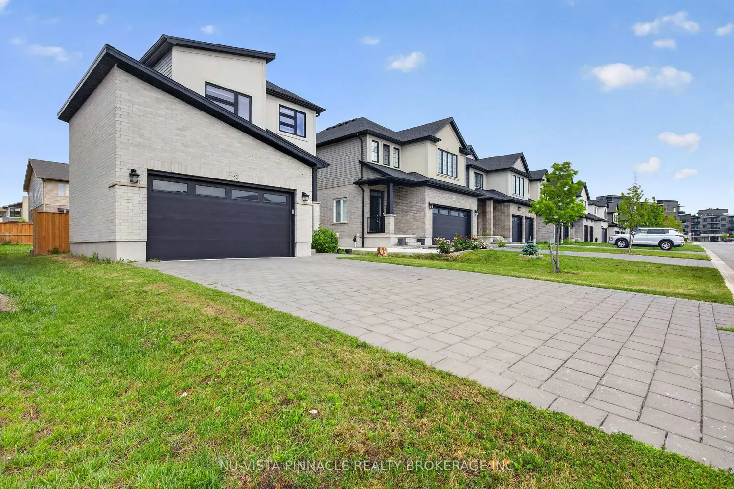 1556 Dylan Street photo 5