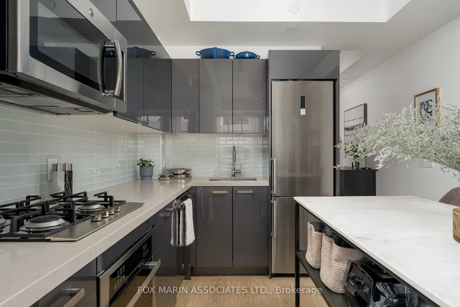 608 Richmond Street 404 photo 4