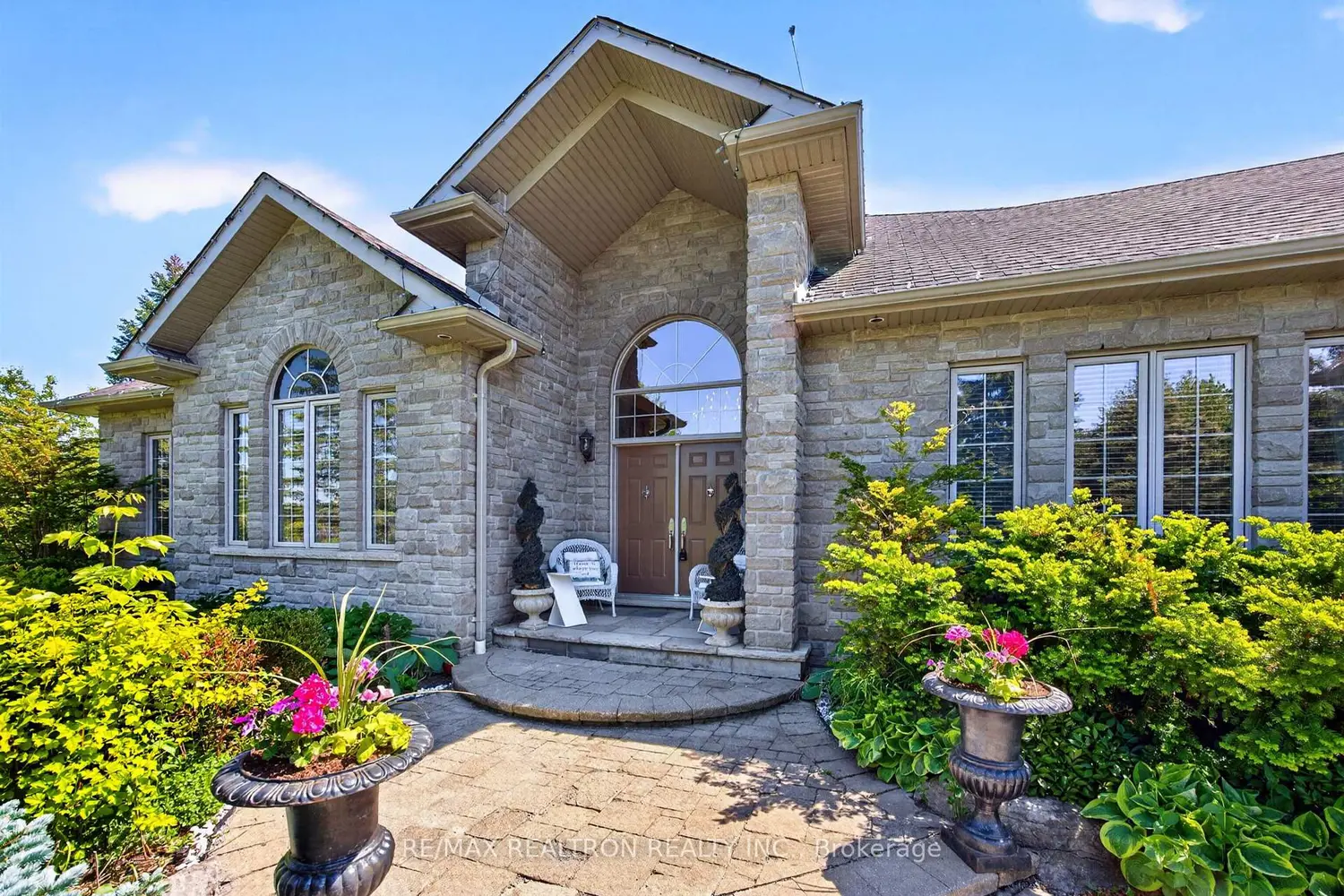 23 Fairbairn Gate photo 2