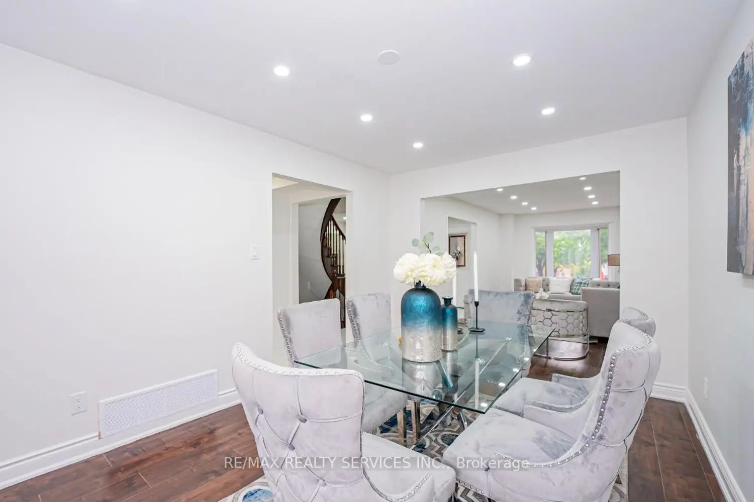 14 Conover Court photo 4