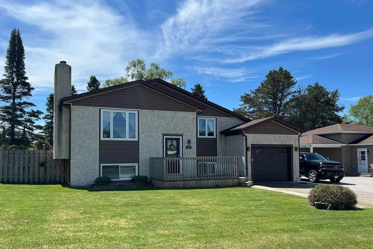 20 Bastedo Crescent