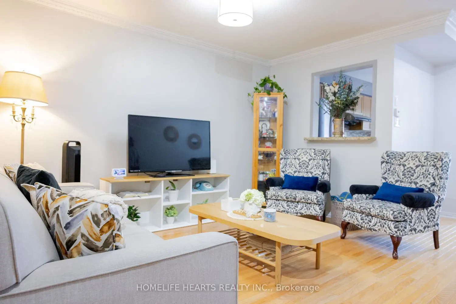 87 Sunfield Road photo 4