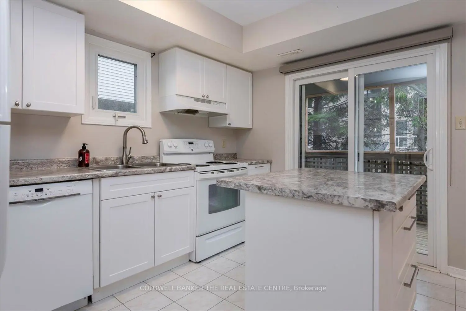 119 D'ambrosio Drive 9