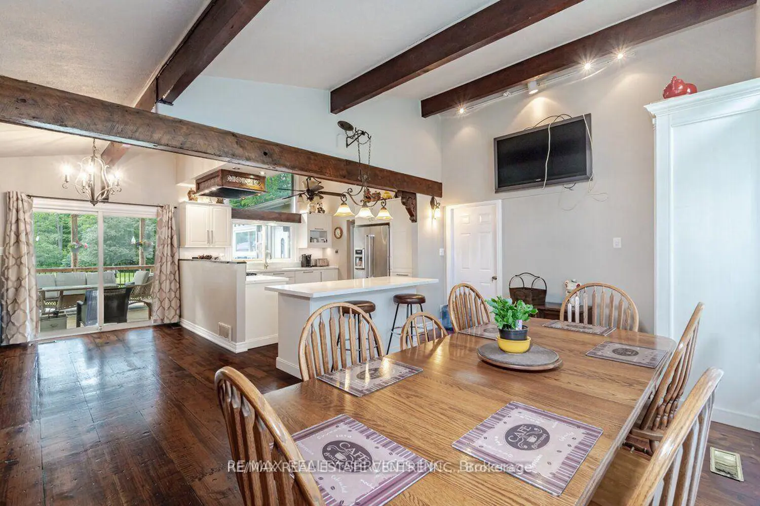 104 Kennedy Road photo 5