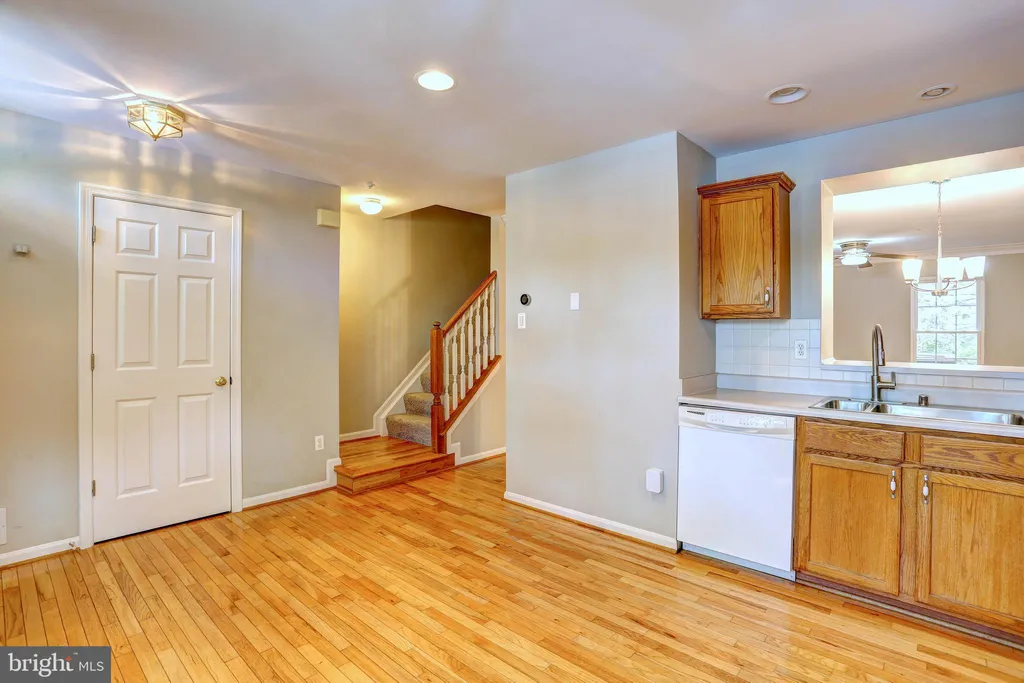6136 Starburn Path, Columbia, MD 21045 photo 5