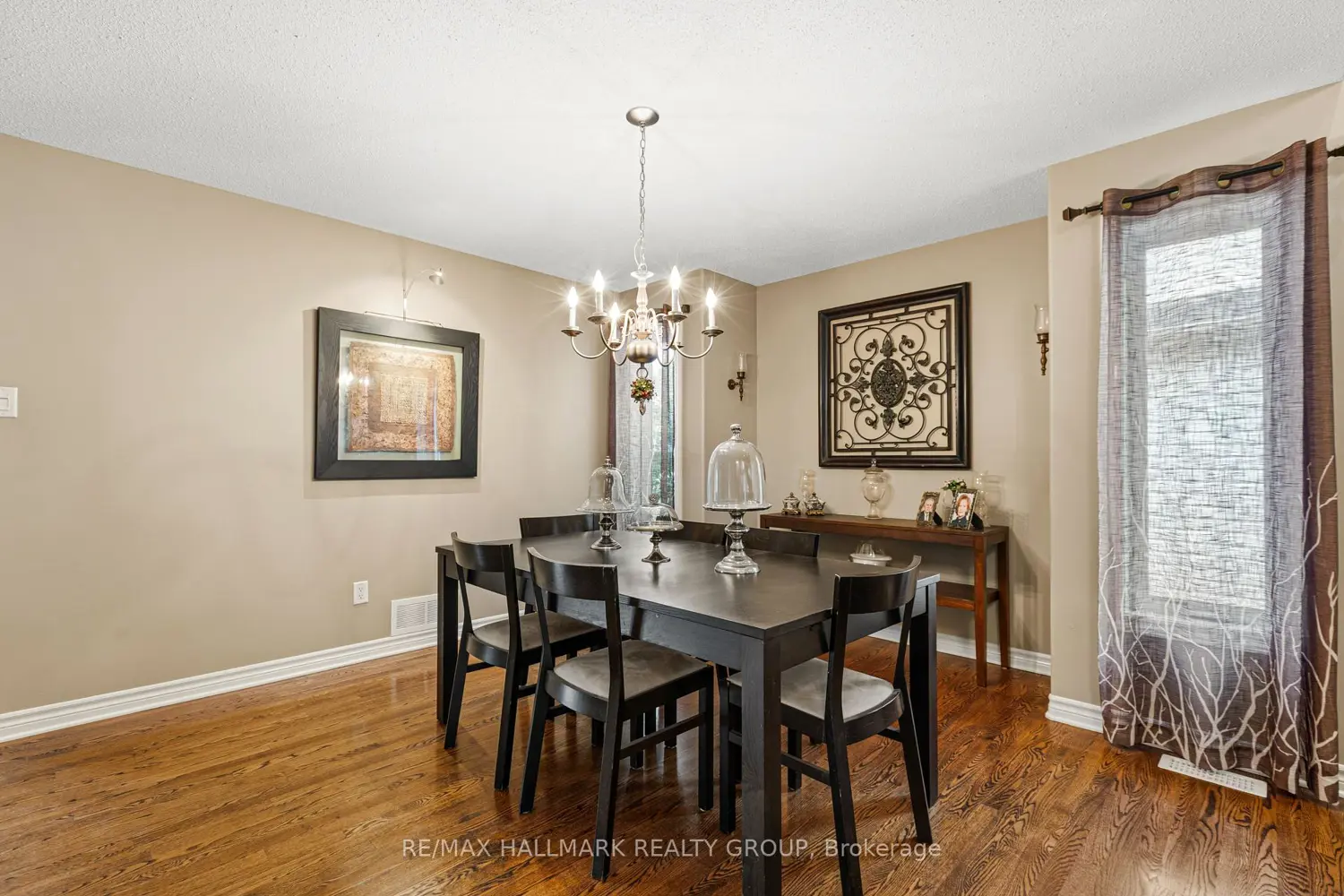 9 Blackshire Circle photo 2