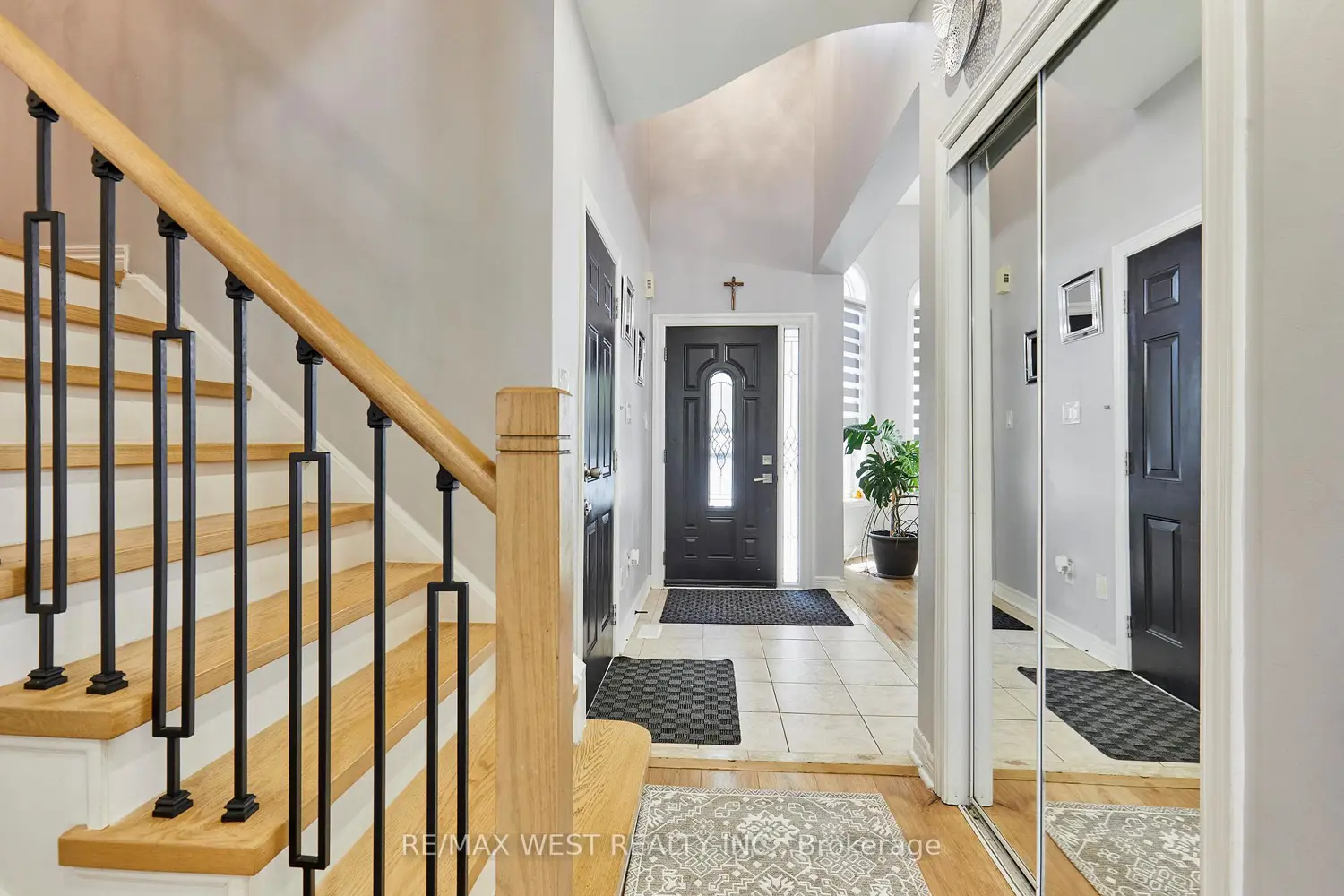 67 Kenilworth Crescent photo 2