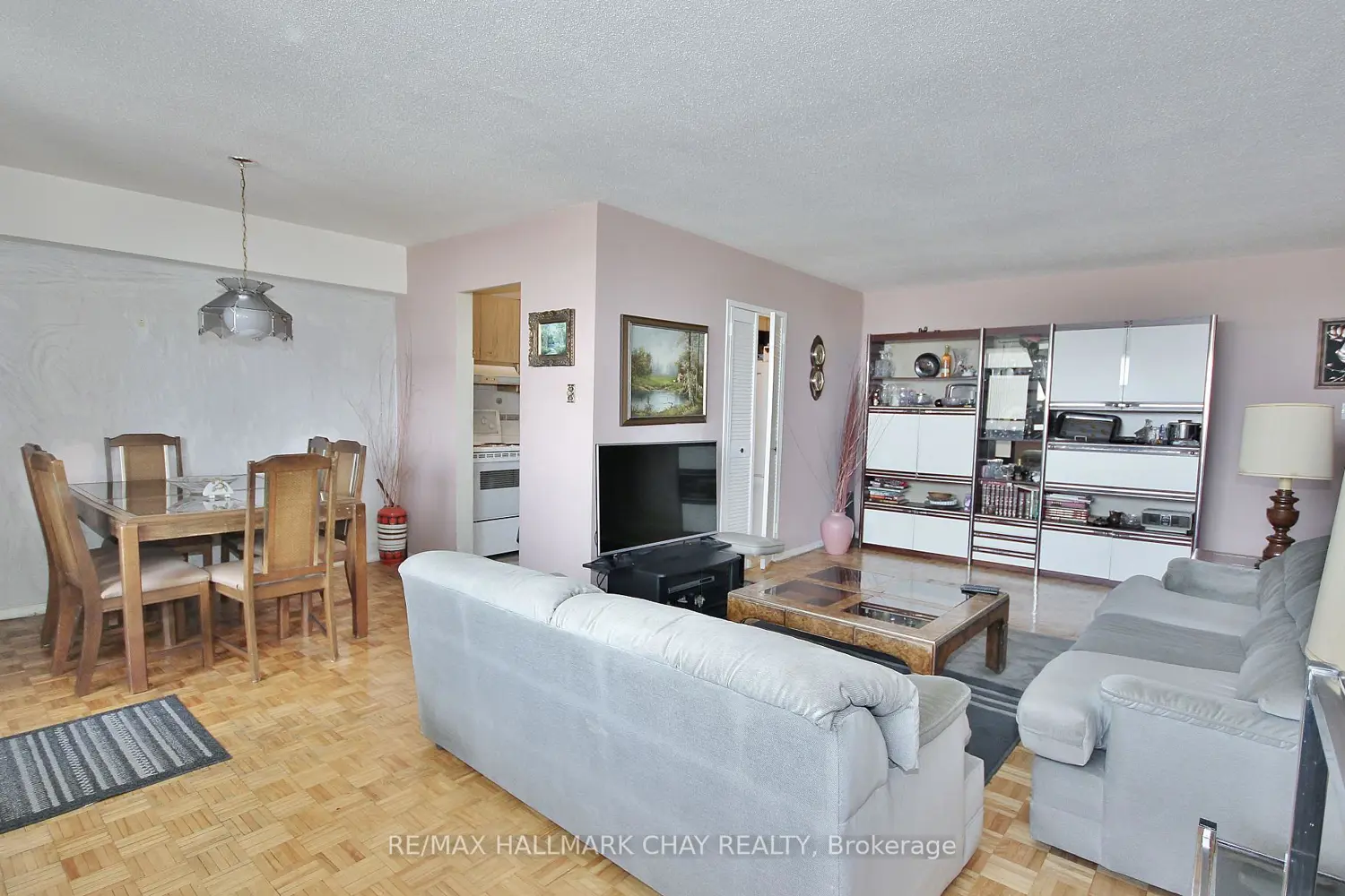 1455 Lawrence Avenue 1707 photo 4