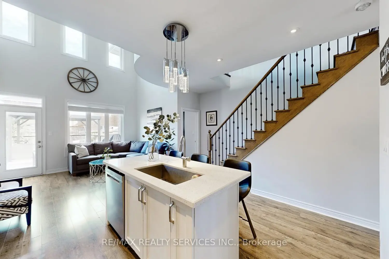 12 Mccabe Lane photo 5