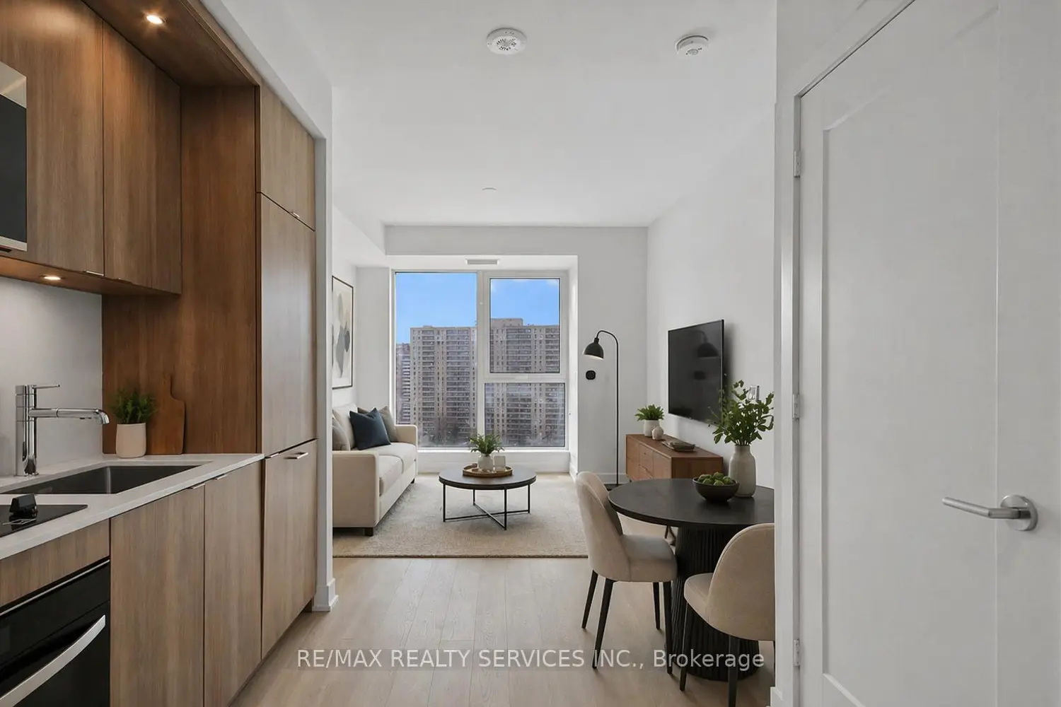 60 Central Park Road Way 1405 photo 4