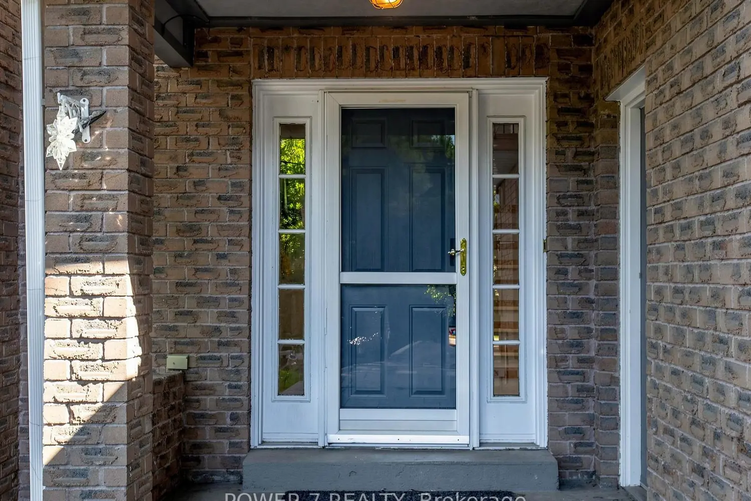 74 Sylvan Crescent photo 3