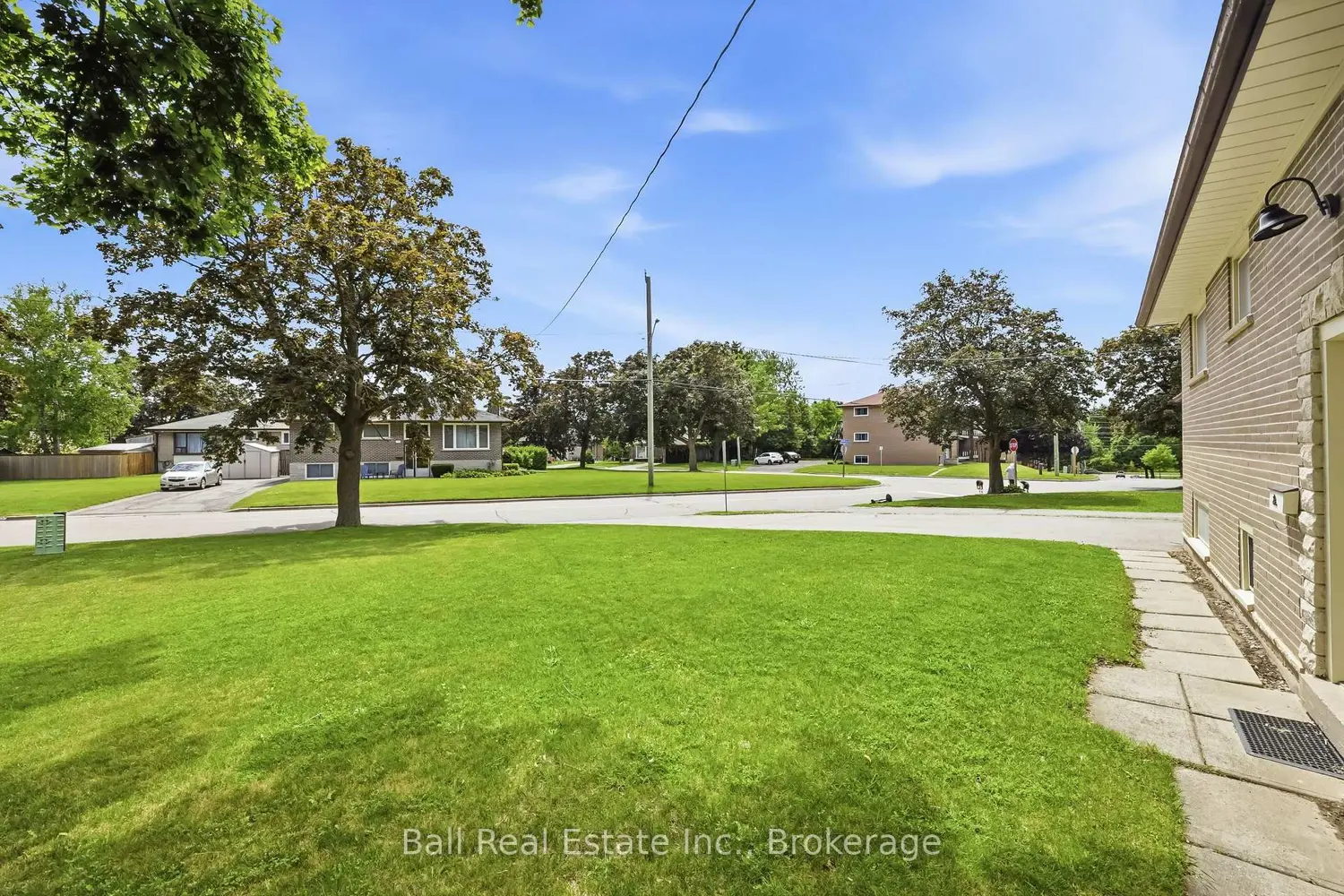 614 Lansdowne Drive photo 4