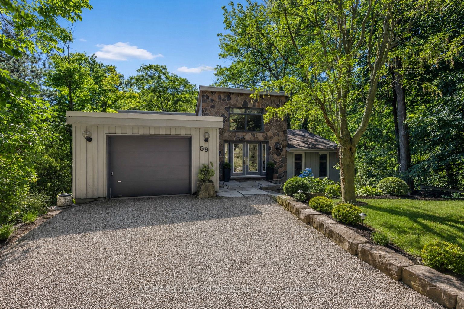 59 Park Road S, Grimsby, ON, L3M 4E7