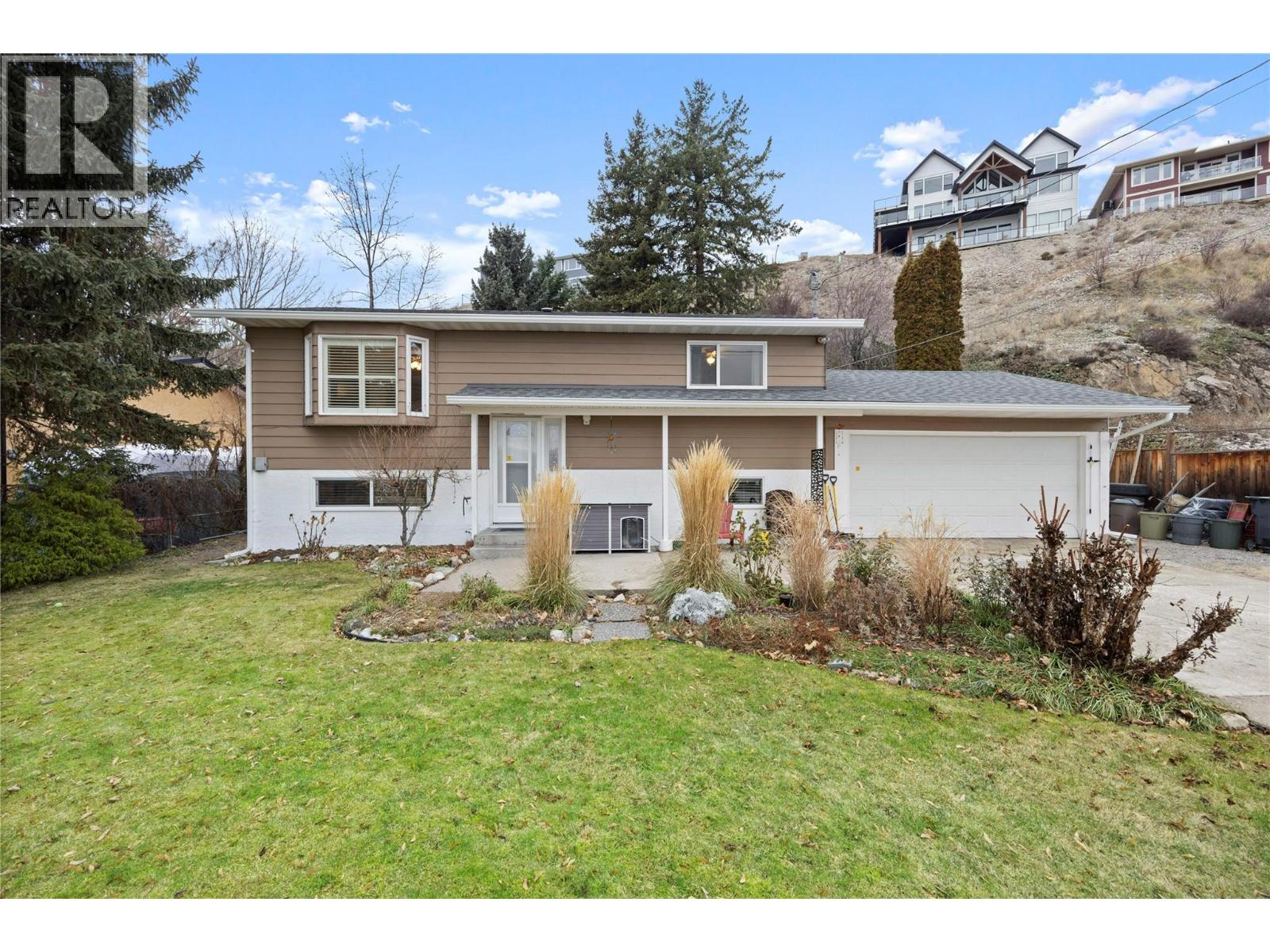 5882 Victoria Street, Peachland, BC, V0X1X4