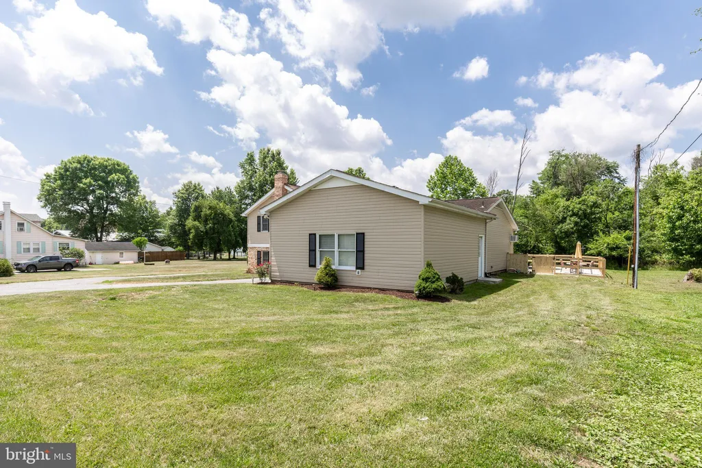 54 E Moser Road, Thurmont, MD 21788 photo 3