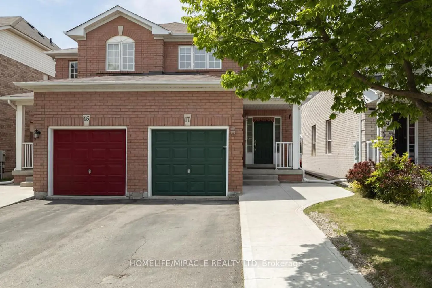 17 Baha Crescent
