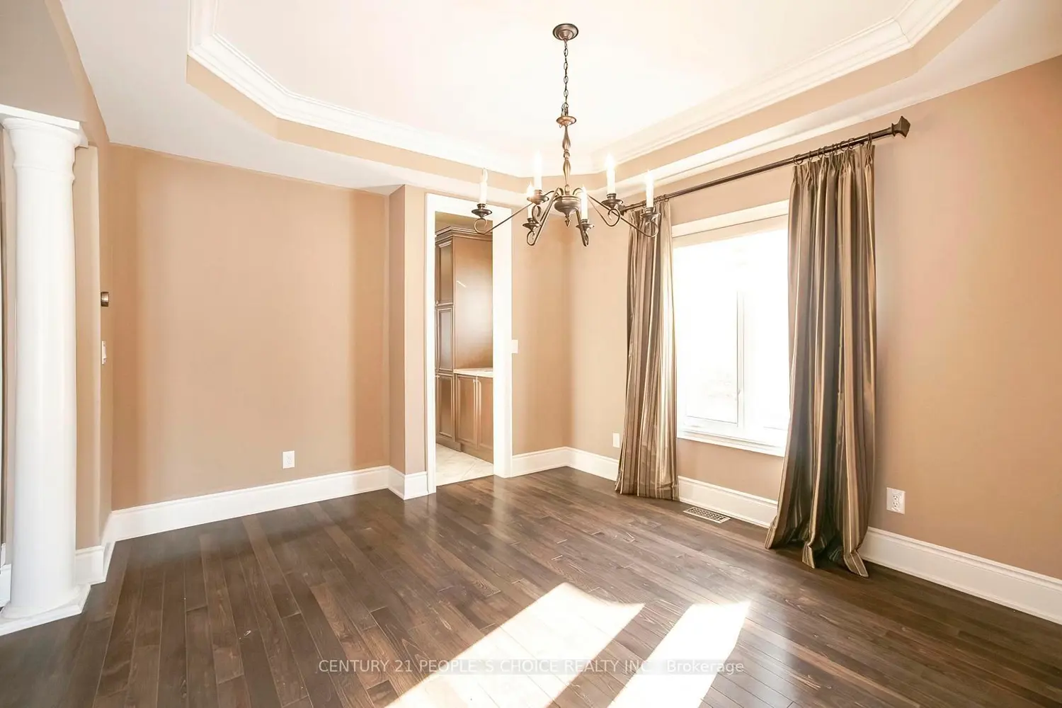 35 Morland Crescent photo 5